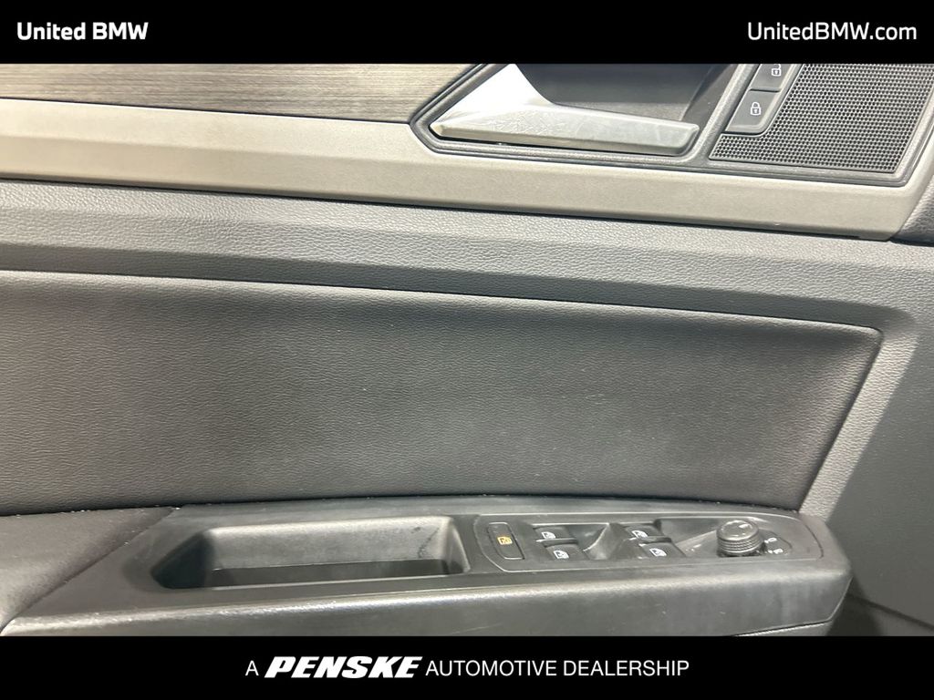 Thumbnail: 2021 Volkswagen Atlas - 11
