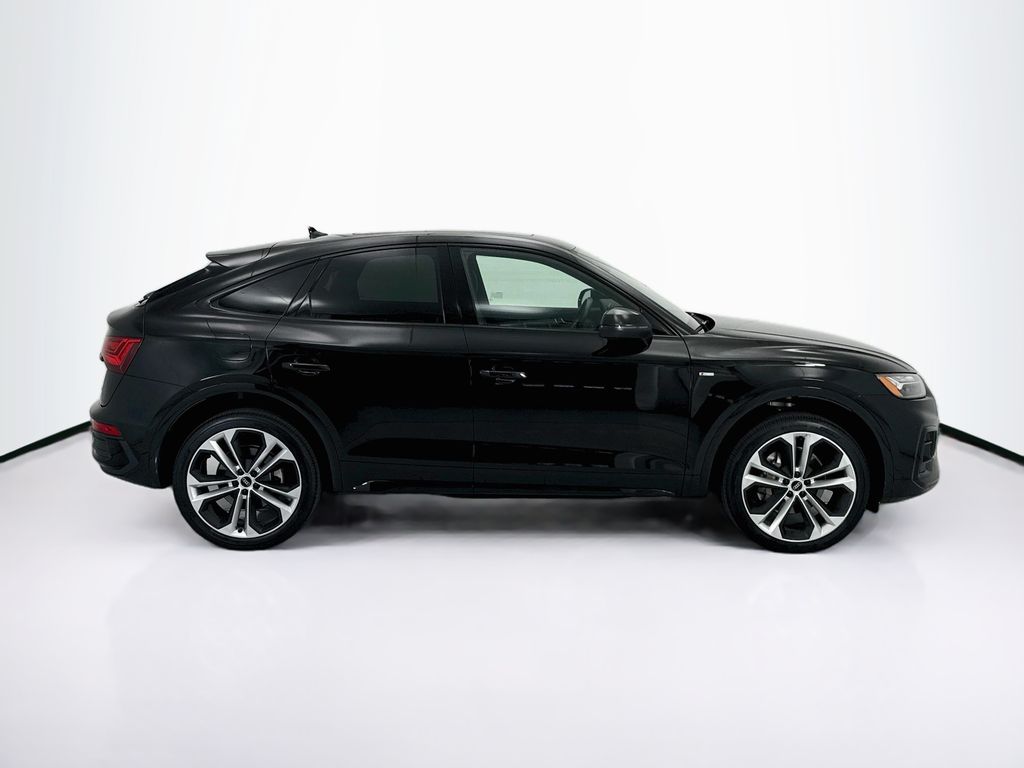 Thumbnail: 2023 Audi Q5 - 4