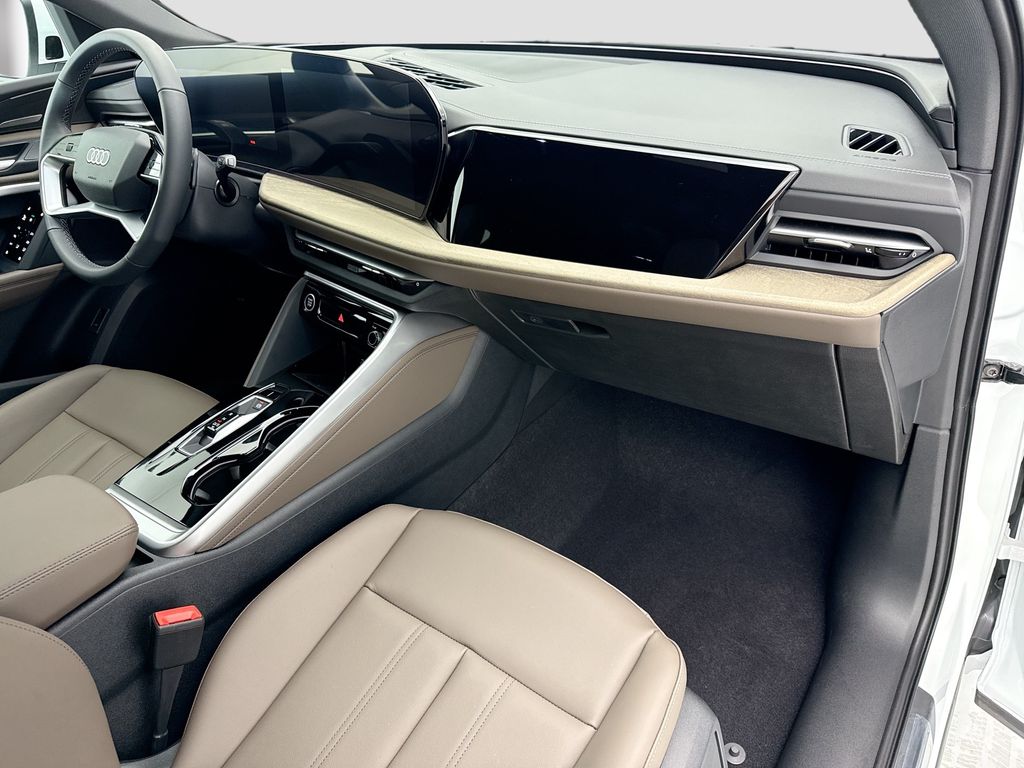 Thumbnail: 2026 Audi Q5 - 16