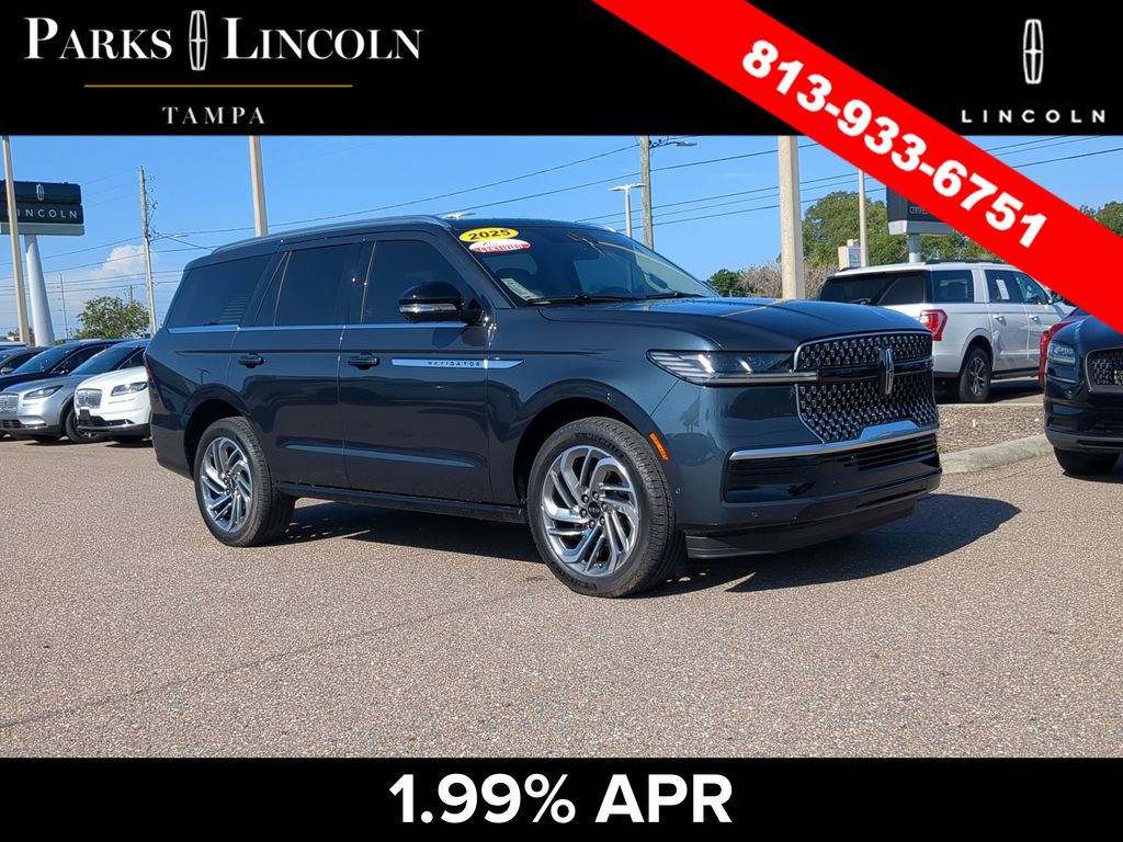 Flight Blue Metallic Clearcoat 2025 Lincoln Navigator SUV / Crossover Four-Wheel Drive Automatic