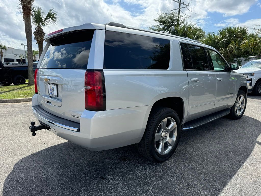 2020 Chevrolet Suburban Premier 8