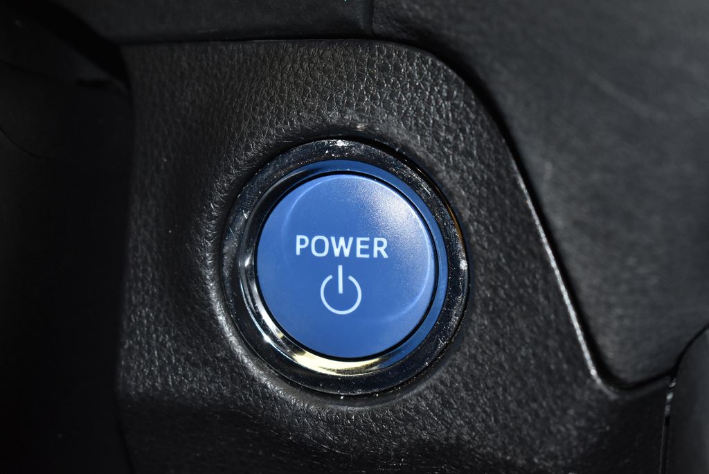Thumbnail: 2019 Toyota RAV4 - 16