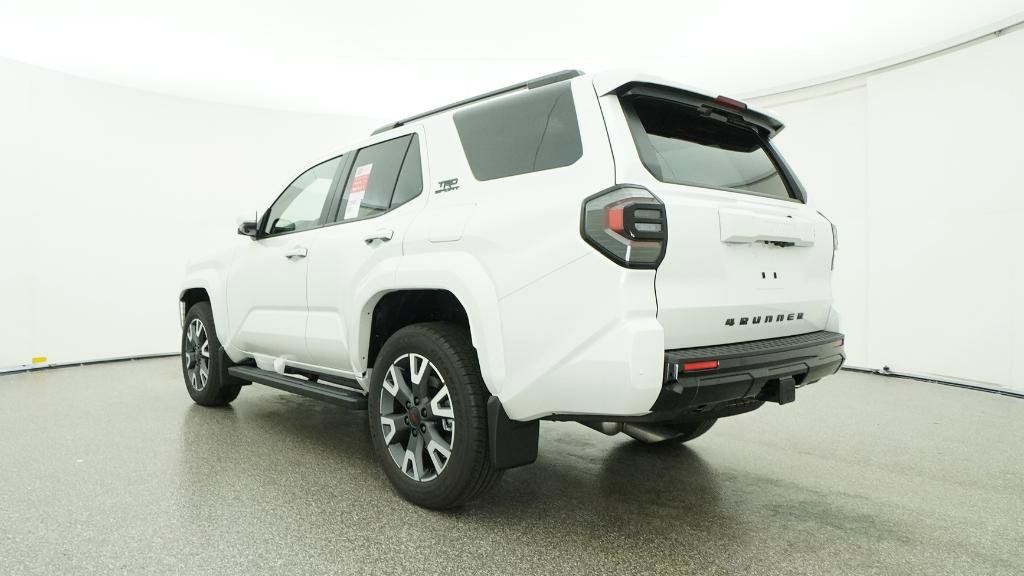 Thumbnail: 2025 Toyota 4Runner - 18