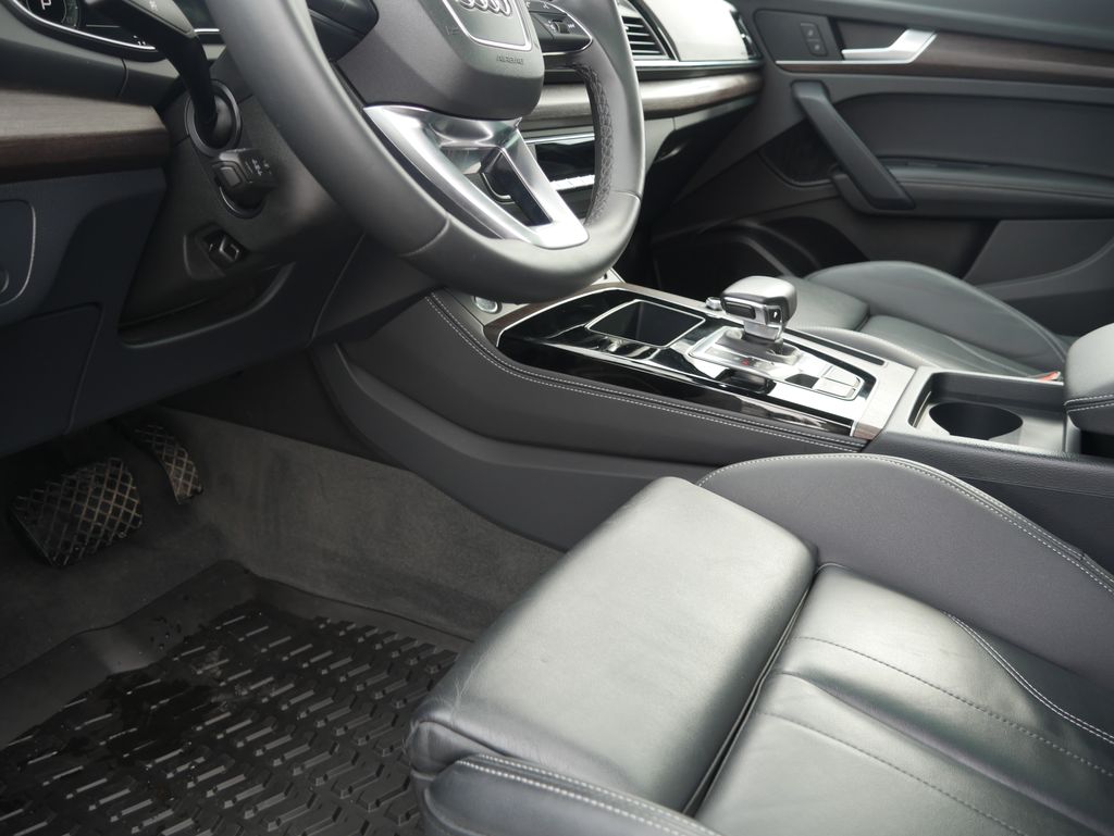 Thumbnail: 2023 Audi Q5 - 20