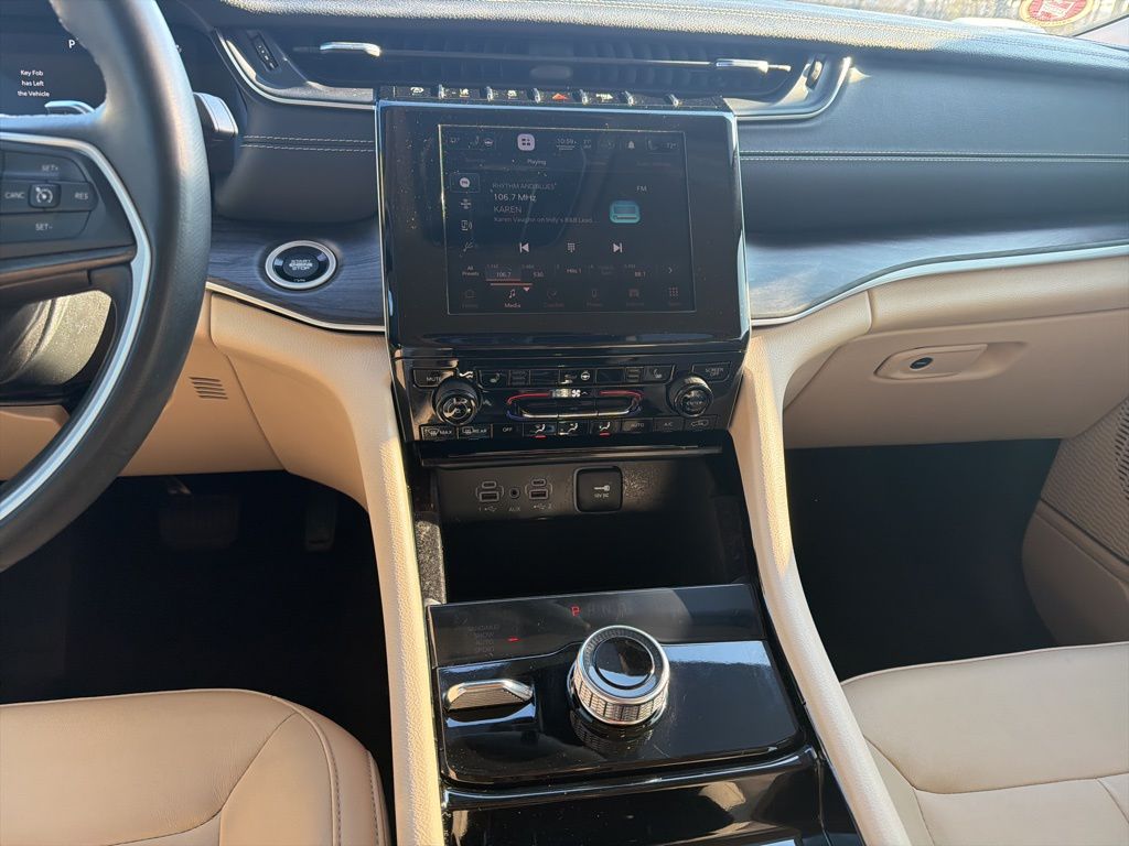 Thumbnail: 2021 Jeep Grand Cherokee L - 15