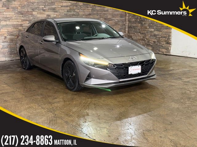 2022 Hyundai Elantra SEL FWD
