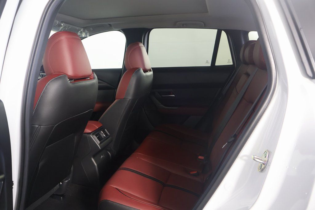Thumbnail: 2025 Mazda CX-50 - 6