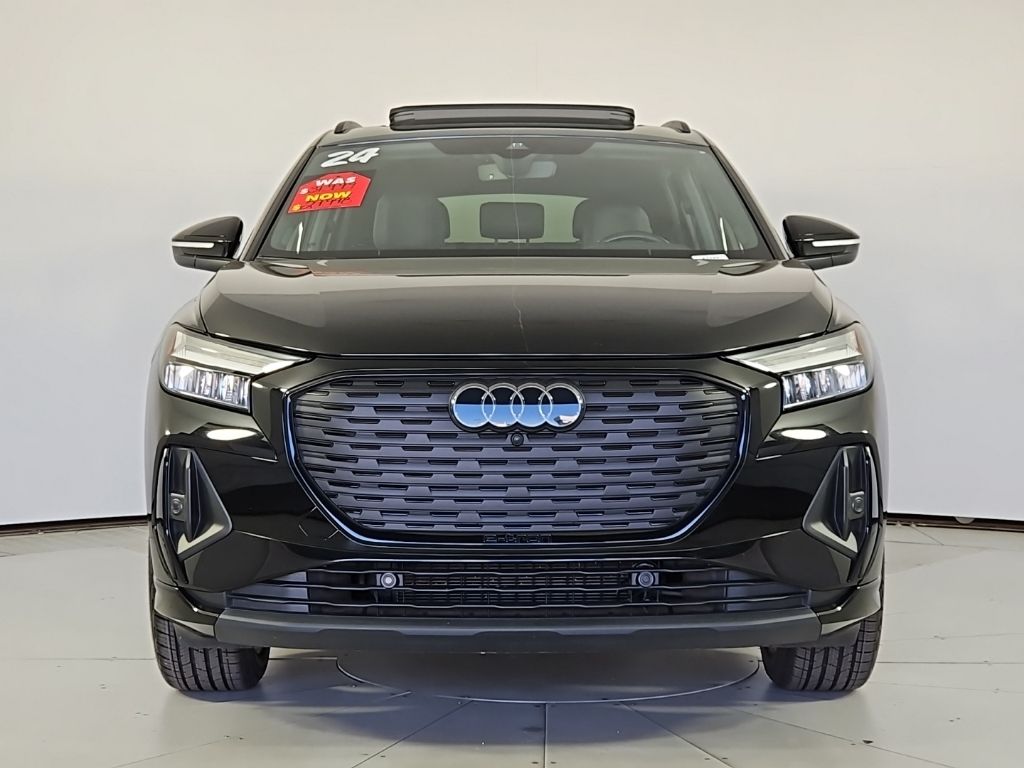 Thumbnail: 2024 Audi Q4 e-tron - 3