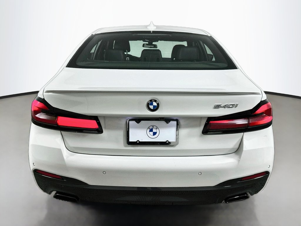 Thumbnail: 2023 BMW 5 Series - 6