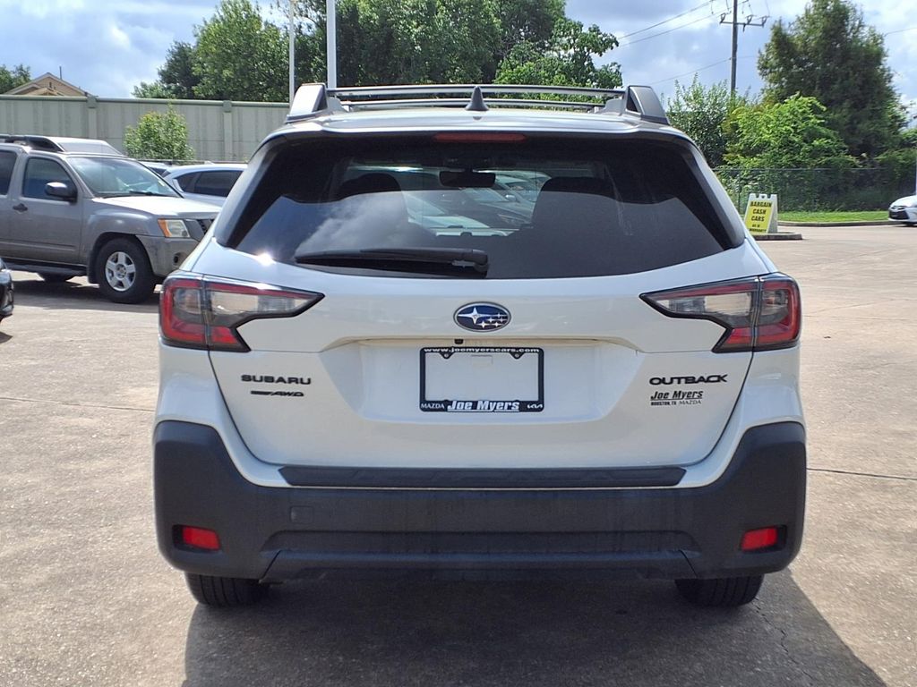 2023 Subaru Outback Onyx Edition White at Baytown Hyundai