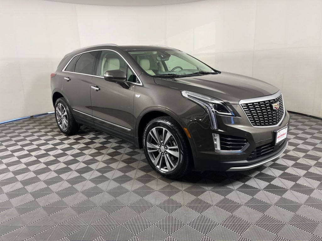 Thumbnail: 2020 Cadillac XT5 - 6