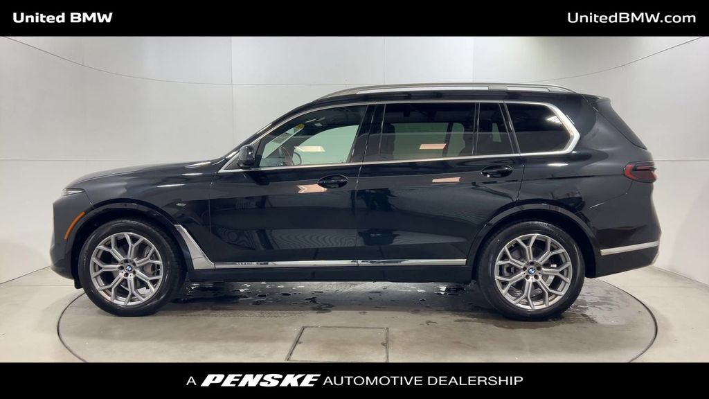 Thumbnail: 2025 BMW X7 - 5