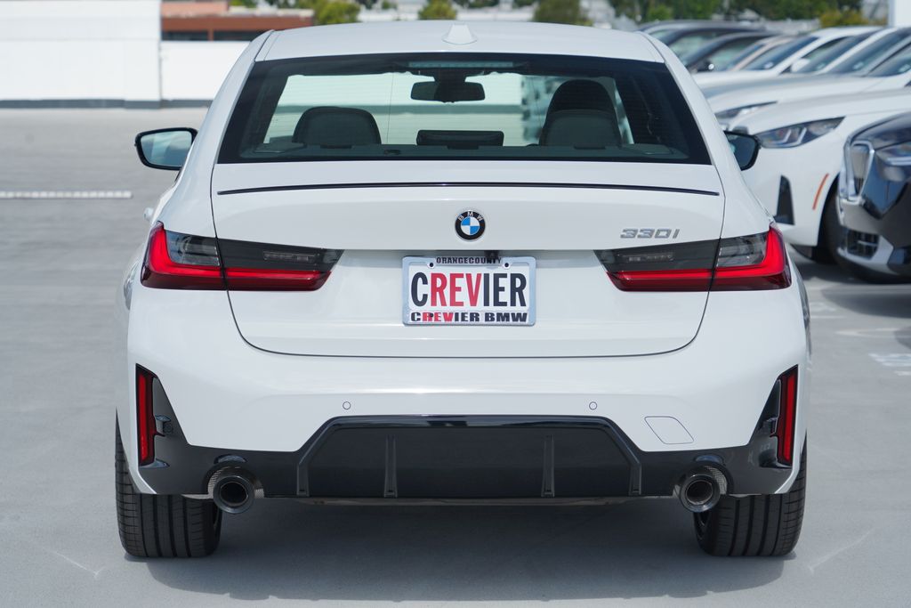 Thumbnail: 2026 BMW 3 Series - 6