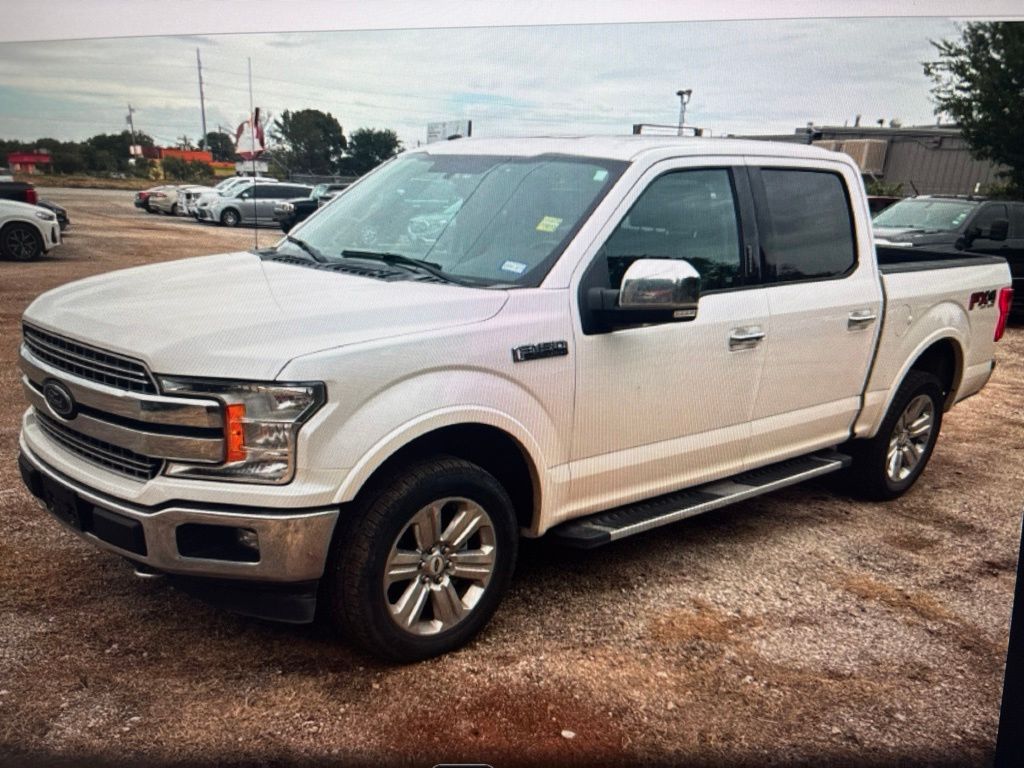 White Platinum Metallic Tri-Coat 2018 Ford F-150 Pickup Truck Four-Wheel Drive Automatic