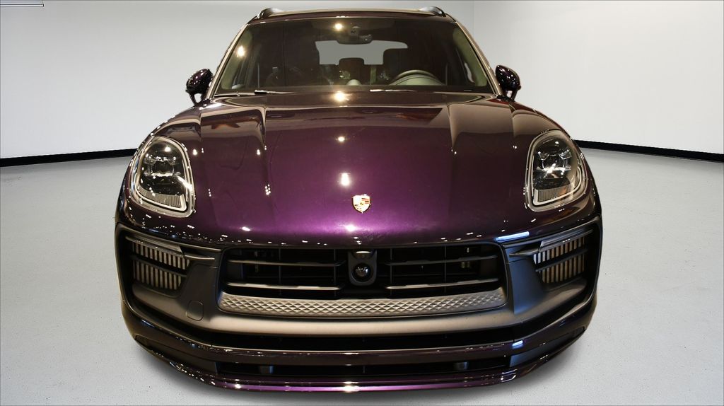 Thumbnail: 2026 Porsche Macan - 6