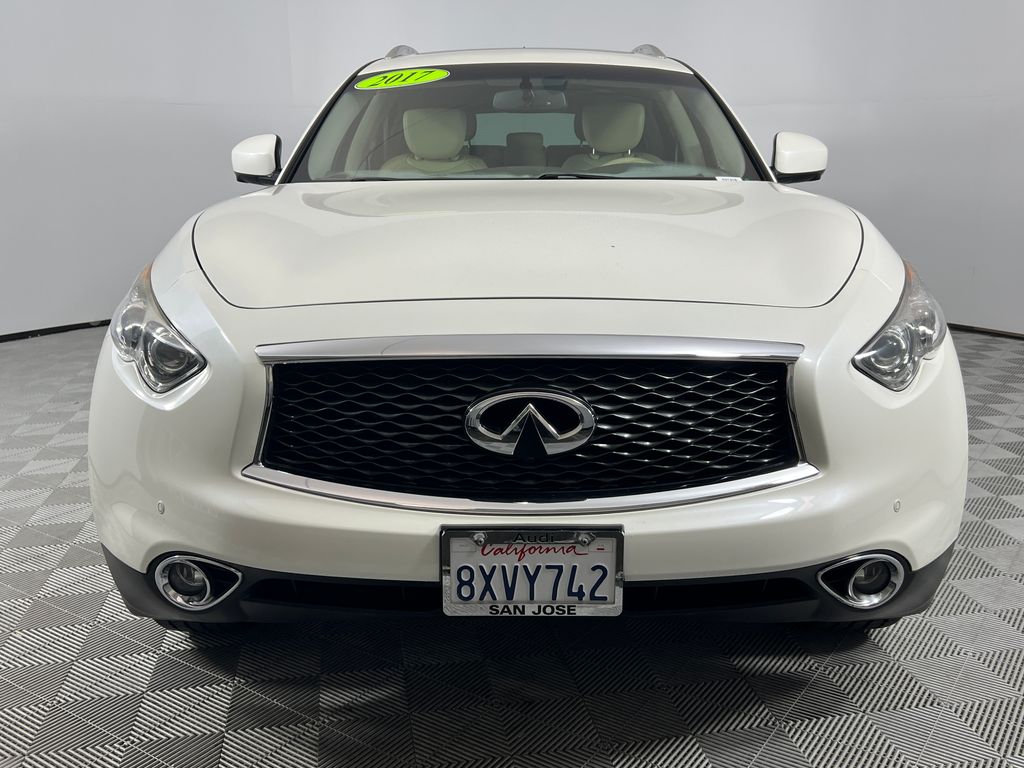 Thumbnail: 2017 INFINITI QX70 - 8