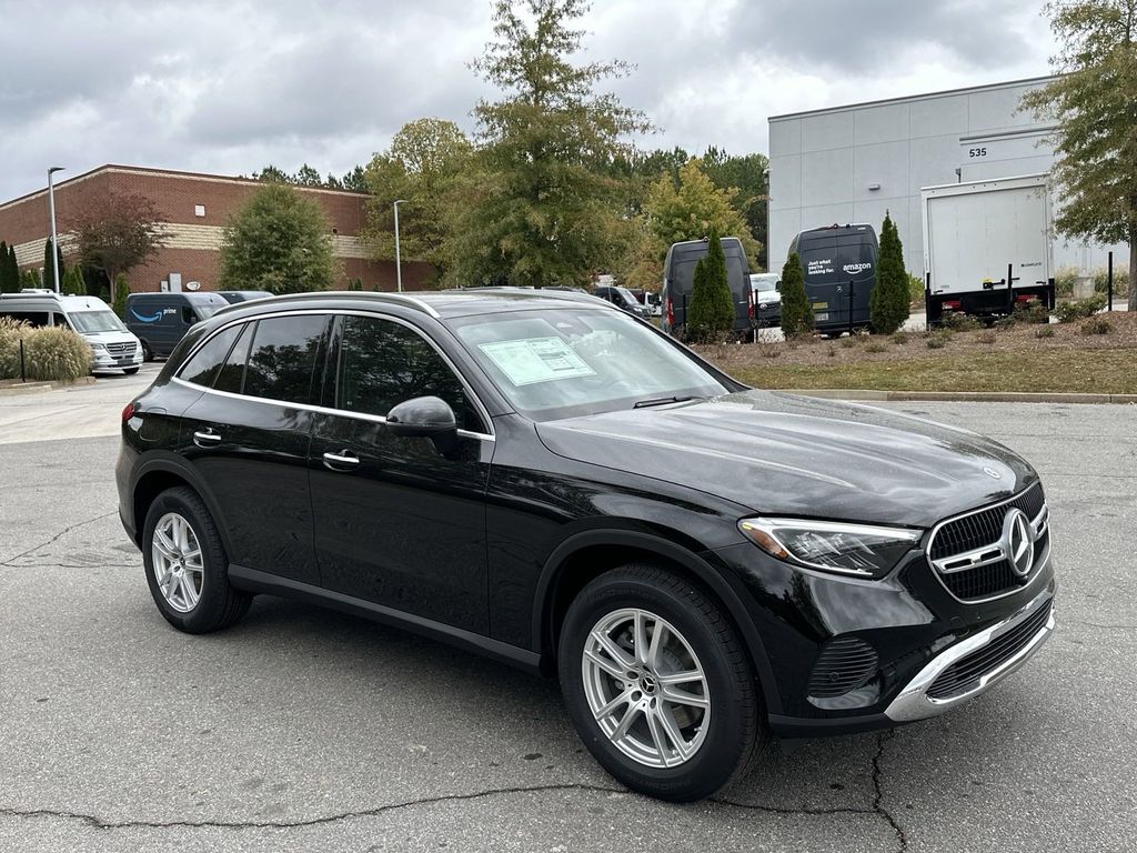 2025 Mercedes-Benz GLC GLC 300 2