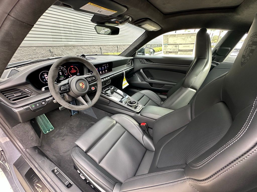 Thumbnail: 2026 Porsche 911 - 4