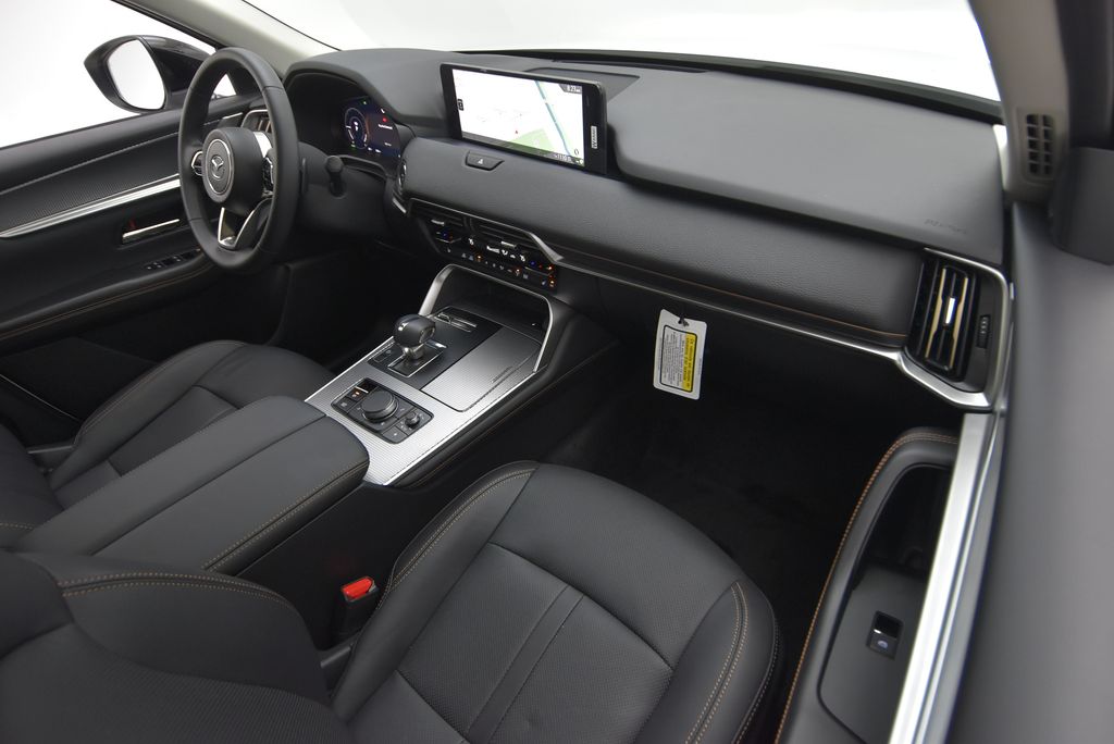 2025 Mazda CX-70 PHEV Premium photo