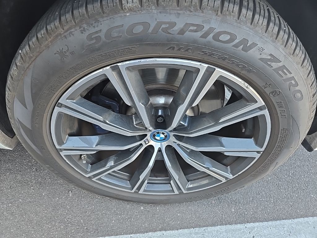 Thumbnail: 2023 BMW X5 - 9