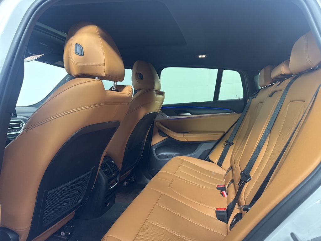 Thumbnail: 2023 BMW X4 - 10