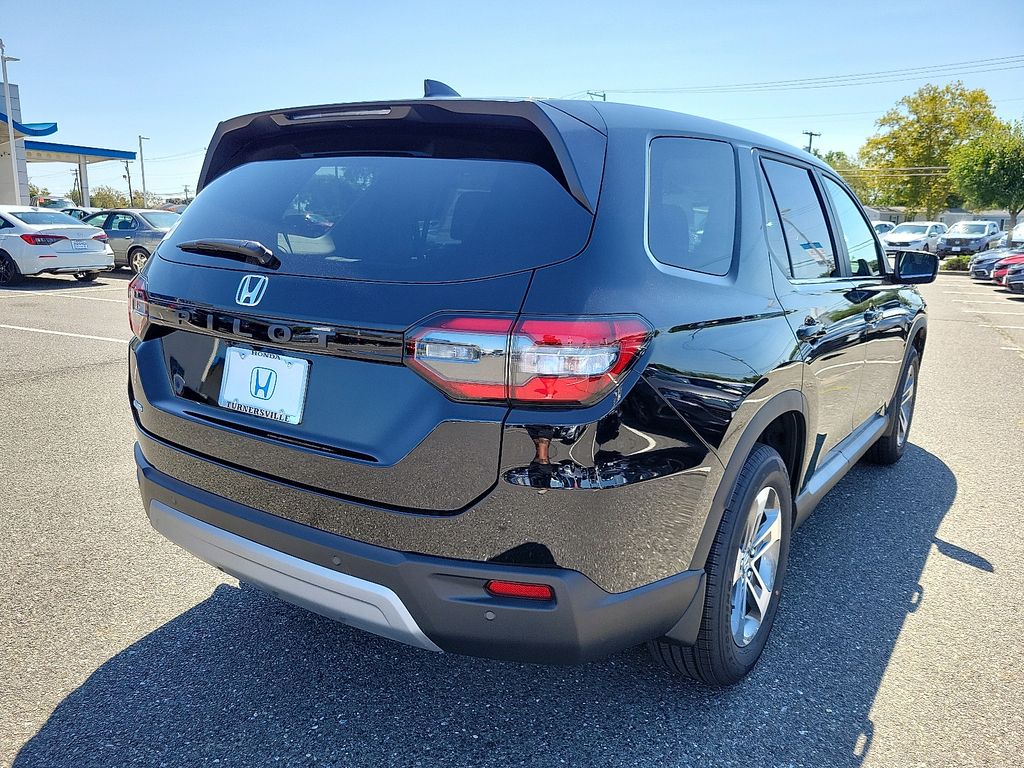 Thumbnail: 2025 Honda Pilot - 9