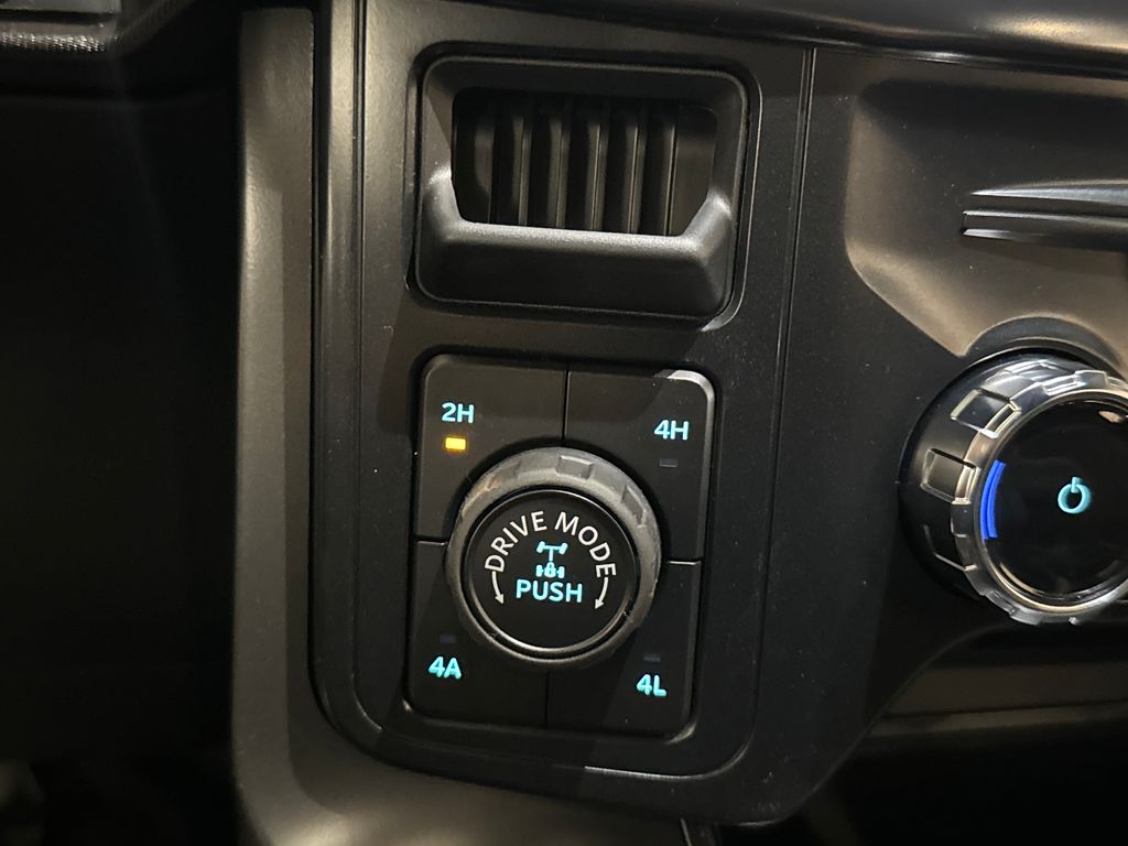 New 2026 Silver Ford Lariat image 31