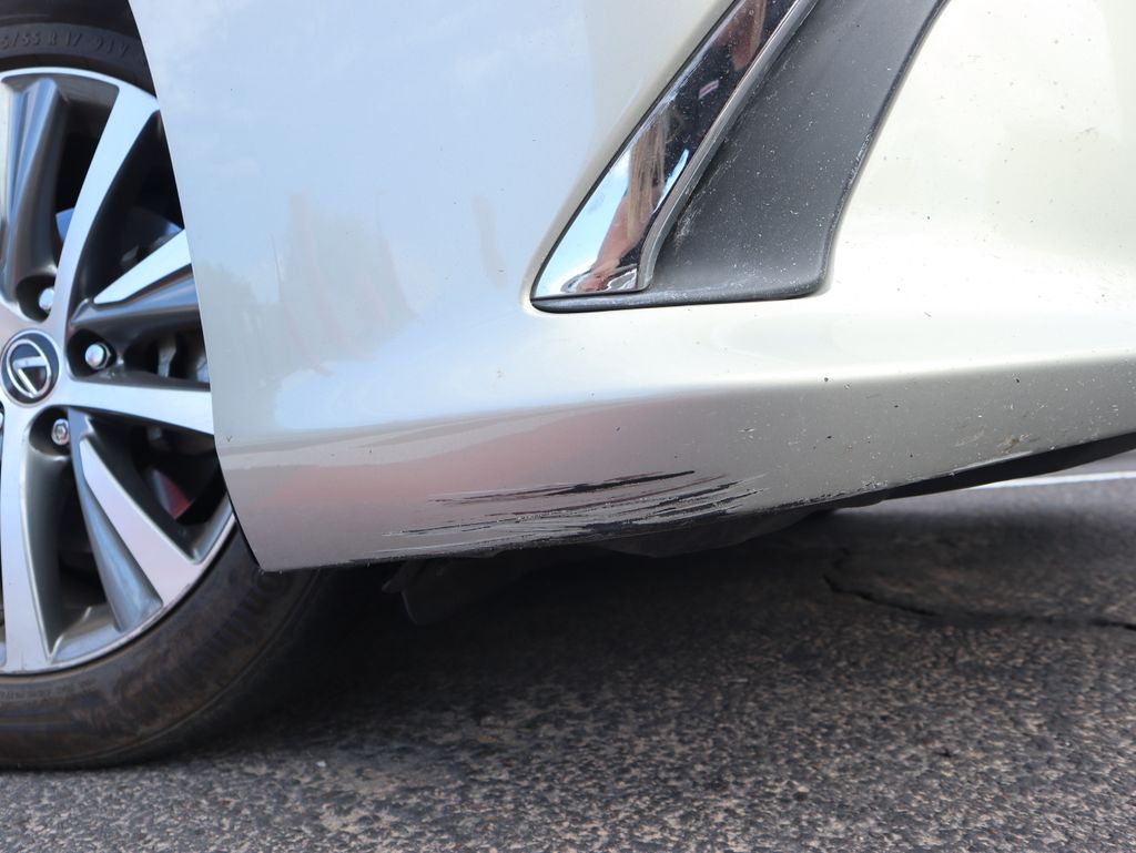 Thumbnail: 2019 Lexus ES - 24