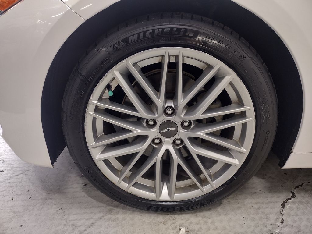 2020 Genesis G70 2.0T