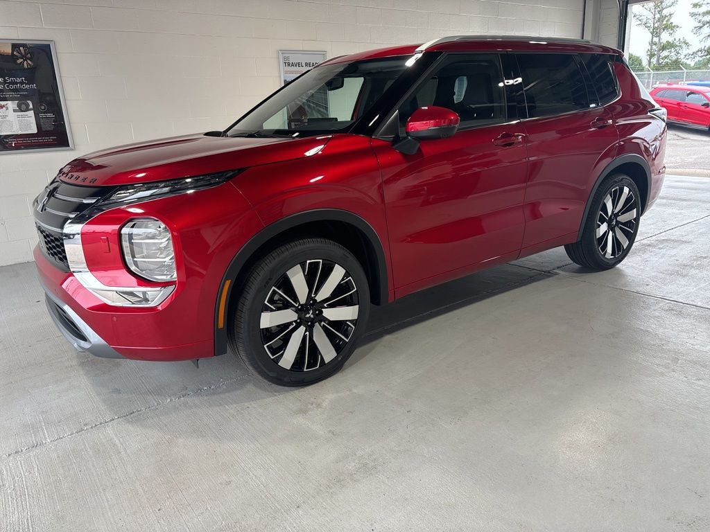 2026 Mitsubishi Outlander SEL S-AWC's photo