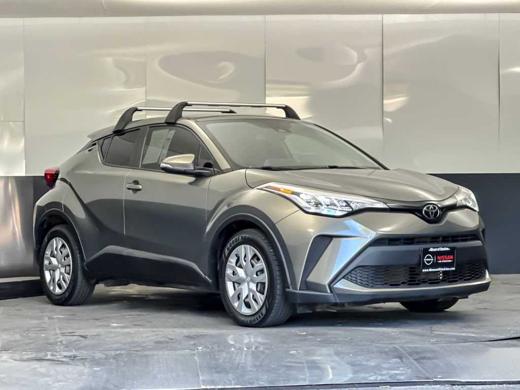 2021 Toyota C-HR LE FWD Bronze SUV/Crossover Tracción delantera Transmisión variable continua