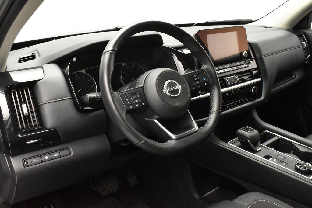 Thumbnail: 2025 Nissan Pathfinder - 15