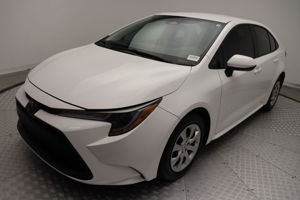 2024 Toyota Corolla LE 2