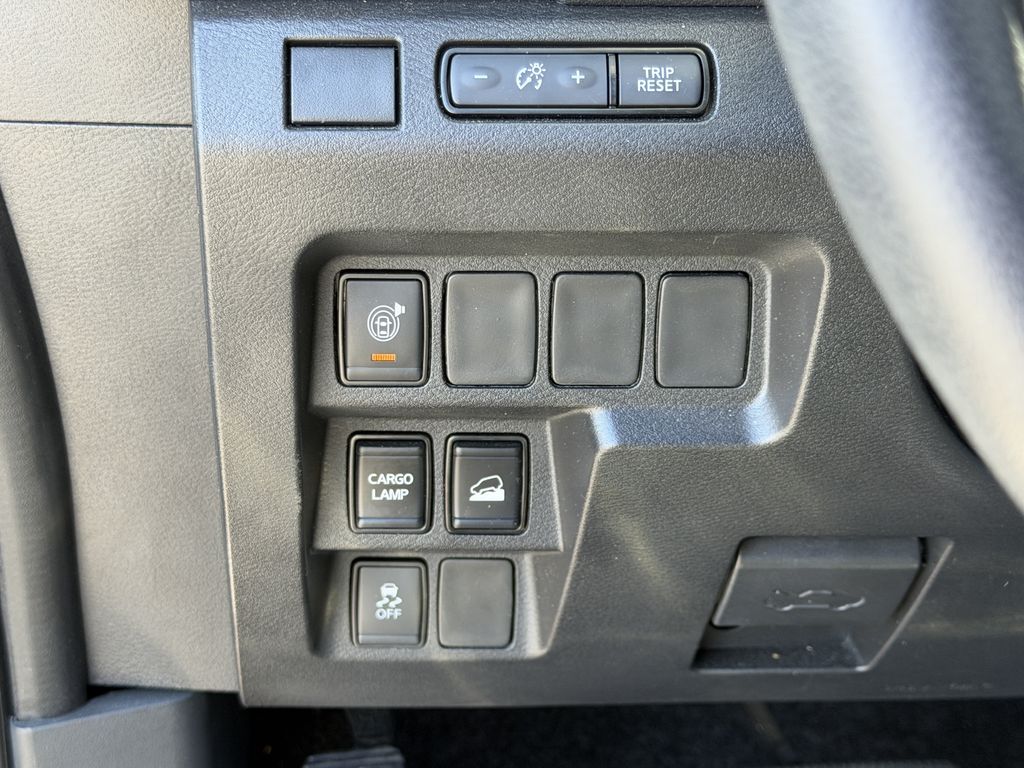 Used 2024 Nissan Frontier Truck
