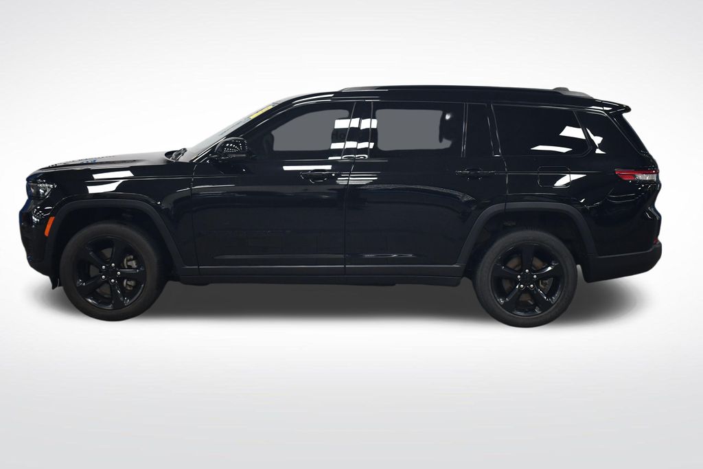 Thumbnail: 2023 Jeep Grand Cherokee L - 4