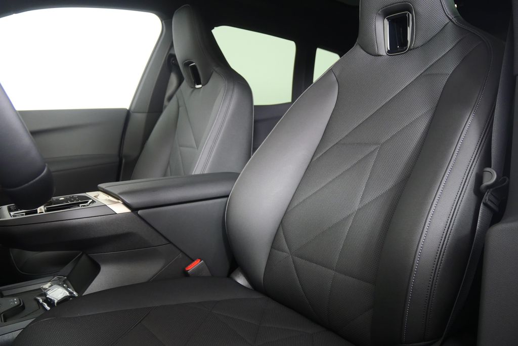 2026 BMW iX  11