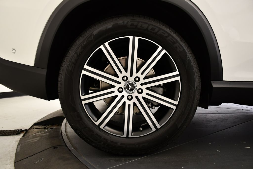 Thumbnail: 2026 Mercedes-Benz GLE - 15