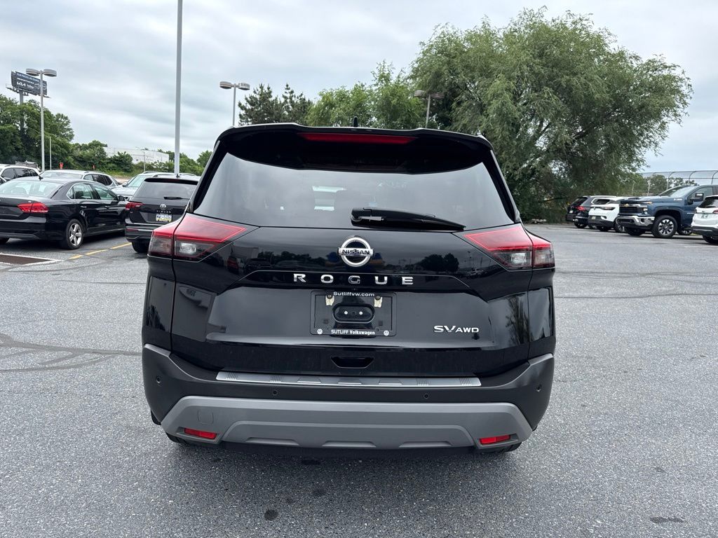 2021 Nissan Rogue SV Black at South Hills Kia