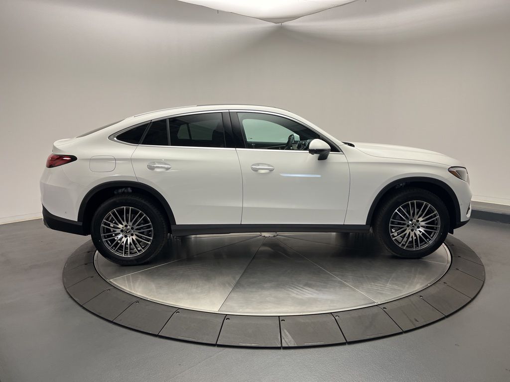 Thumbnail: 2026 Mercedes-Benz GLC - 8