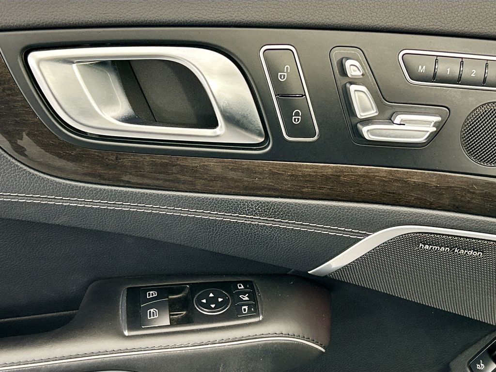 Thumbnail: 2015 Mercedes-Benz SL-Class - 19
