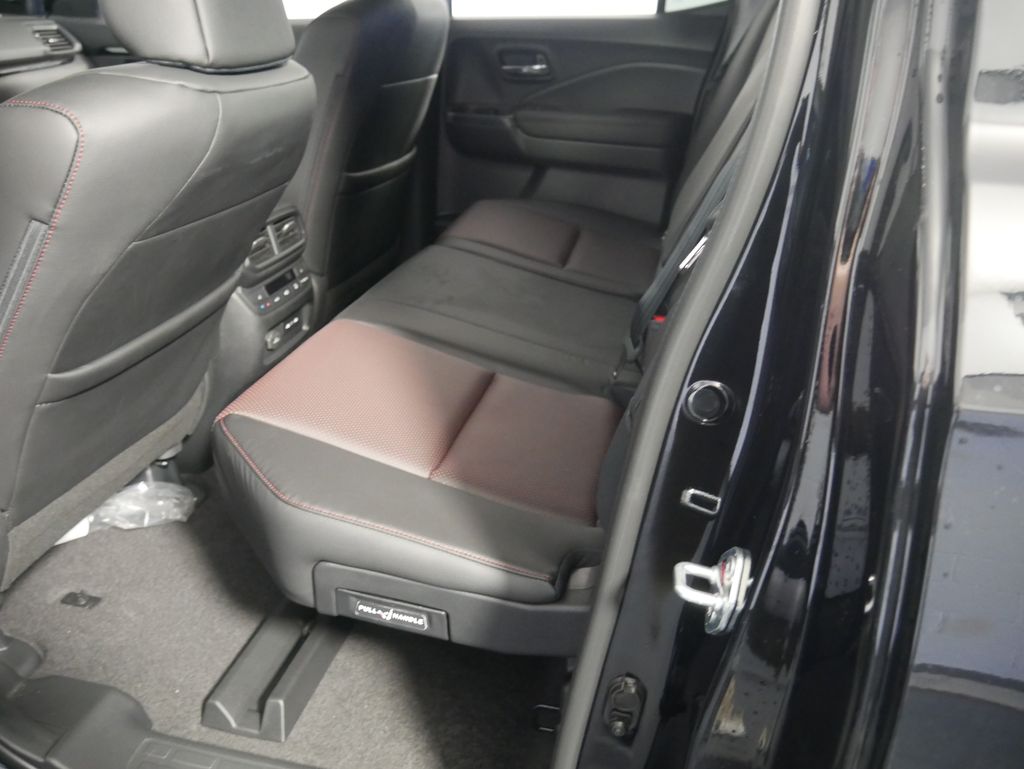2025 Honda Ridgeline Black Edition 12