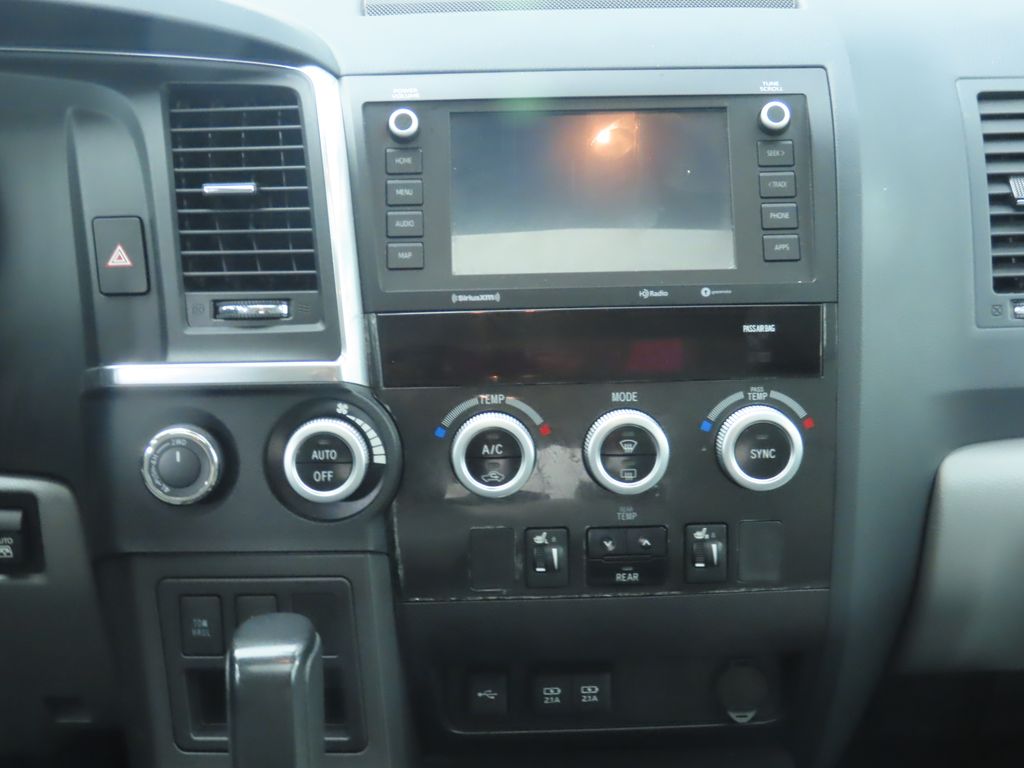 Thumbnail: 2021 Toyota Sequoia - 14