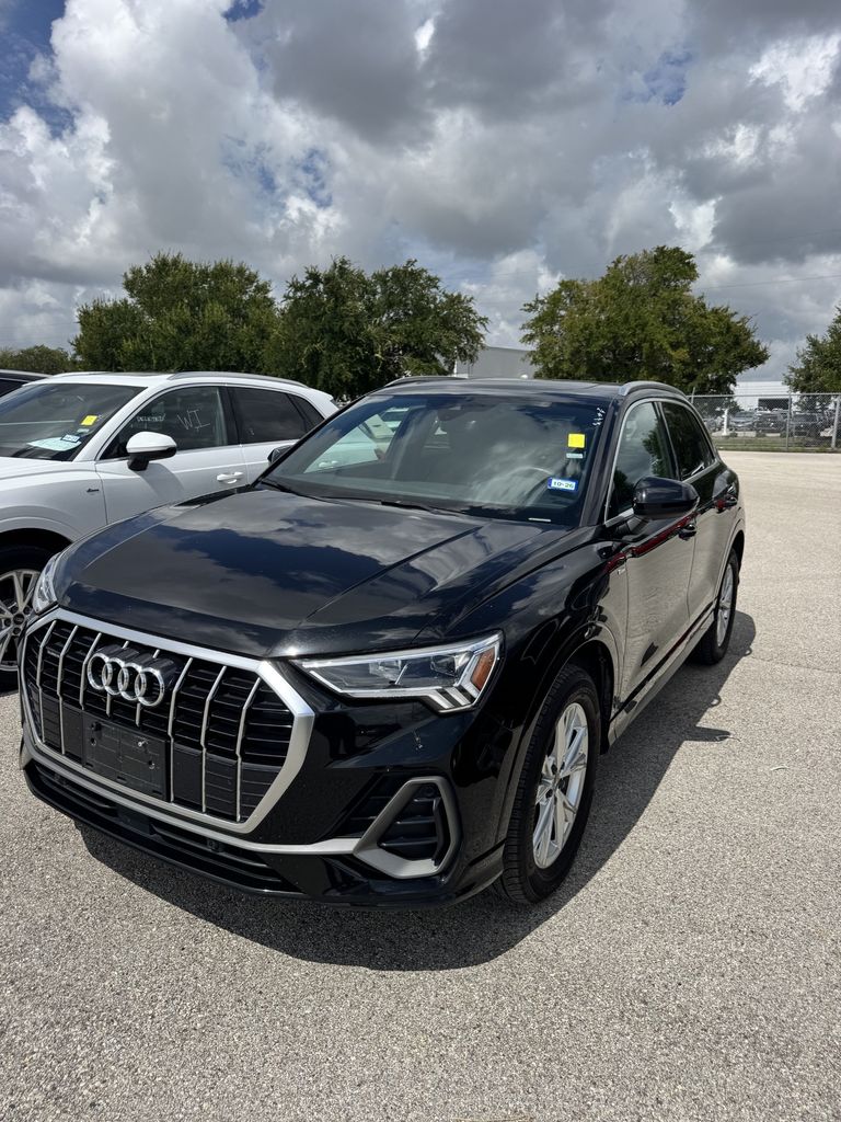 Mythos Black Metallic 2025 Audi Q3 SUV / Crossover All-Wheel Drive 8-Speed Automatic