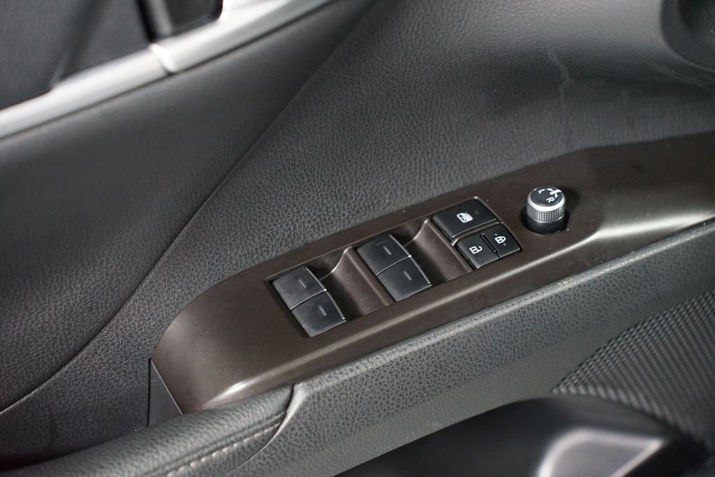 Thumbnail: 2024 Toyota Camry - 32