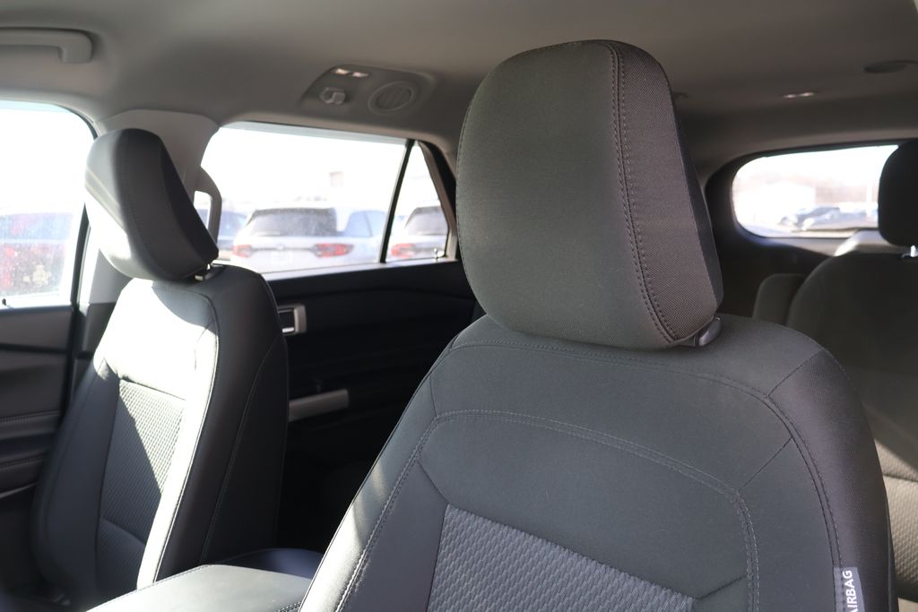 Thumbnail: 2023 Ford Explorer - 31