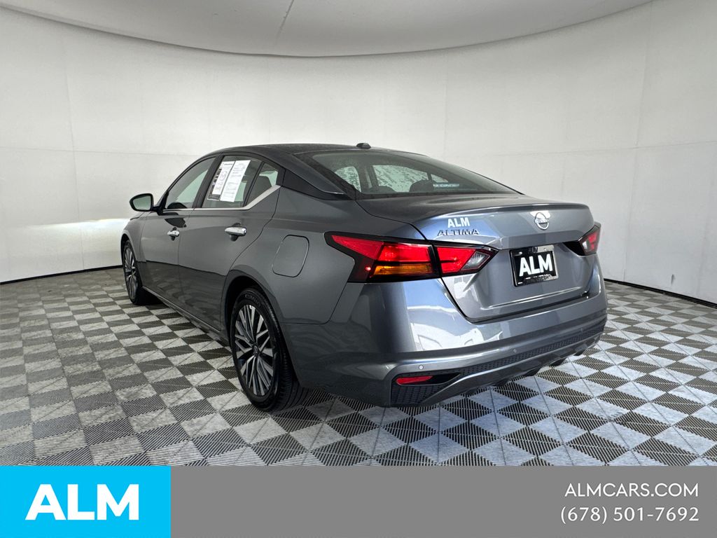 Used 2025 Gray Nissan 2.5 SV image 9