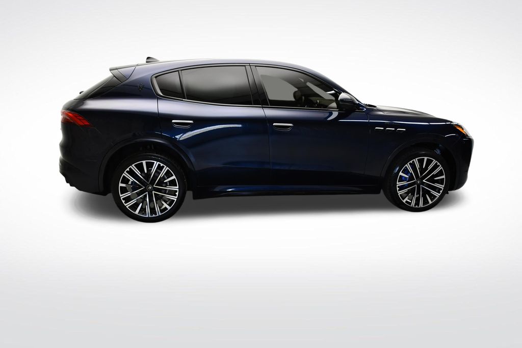 Thumbnail: 2023 Maserati Grecale - 9