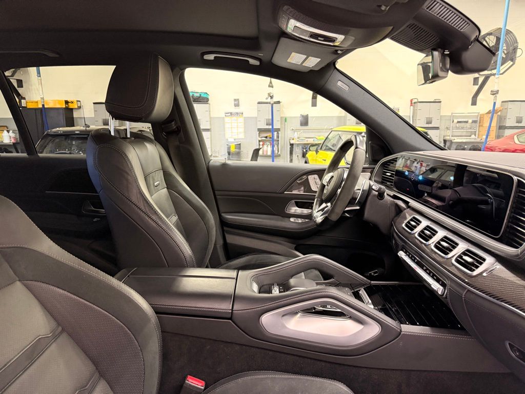 Thumbnail: 2023 Mercedes-Benz GLE - 30