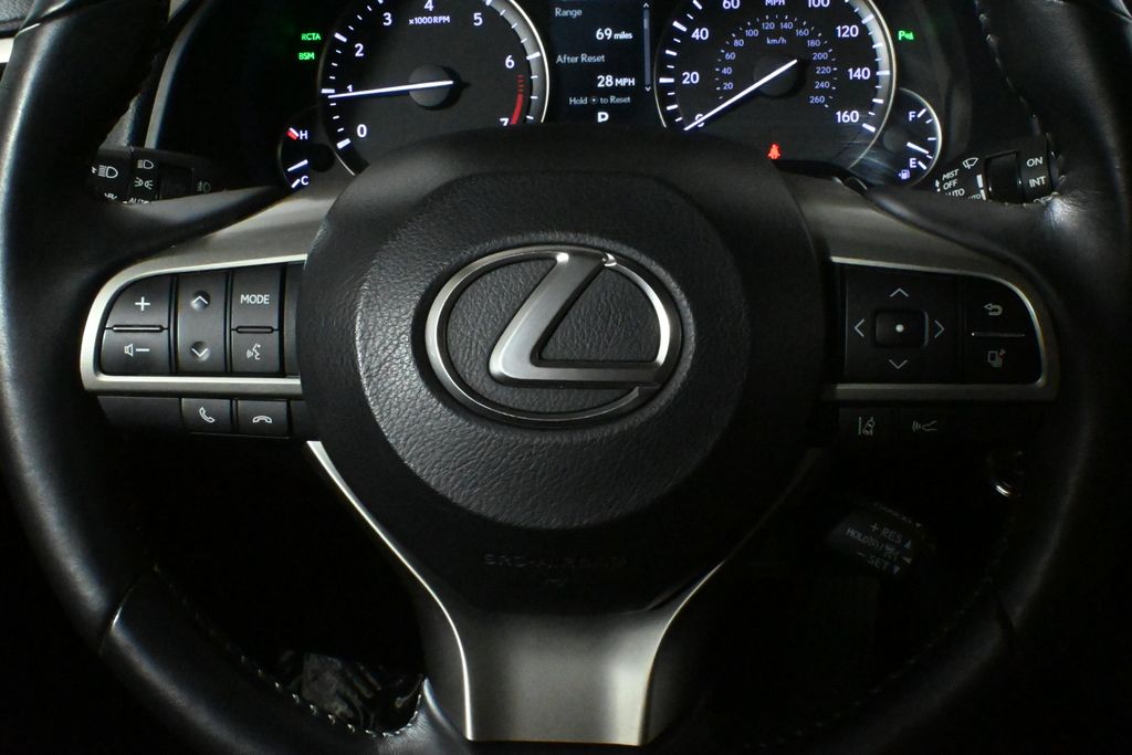 Thumbnail: 2016 Lexus RX - 18