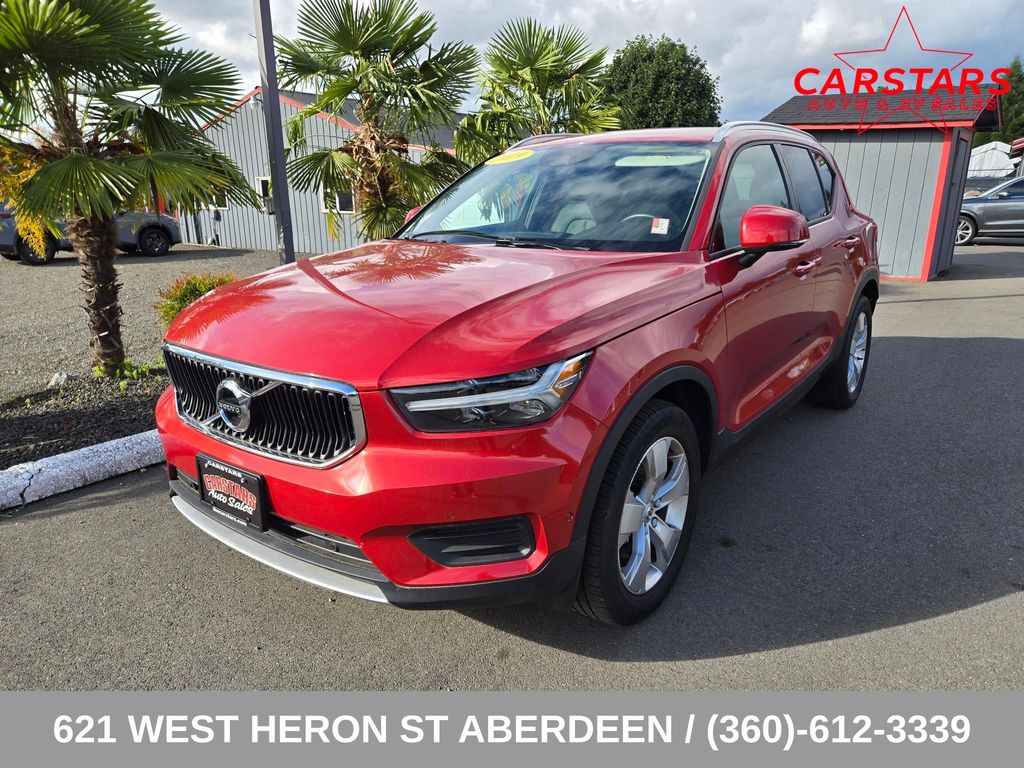 2019 Volvo XC40 T5 Momentum AWD